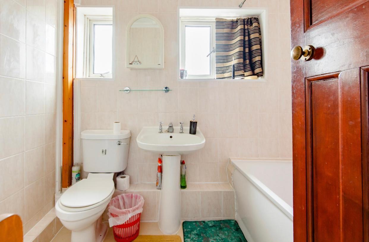 Quarto em Acomodações Particulares House 220