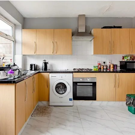House 220 Apartment London Exterior photo
